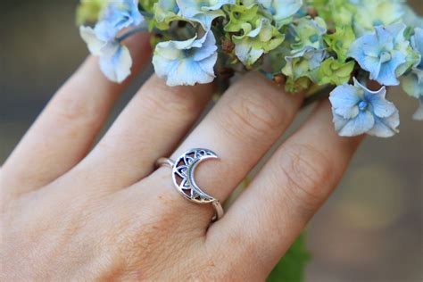 Save on Moon Magic: Exclusive Discounts on Moonstone Jewelry